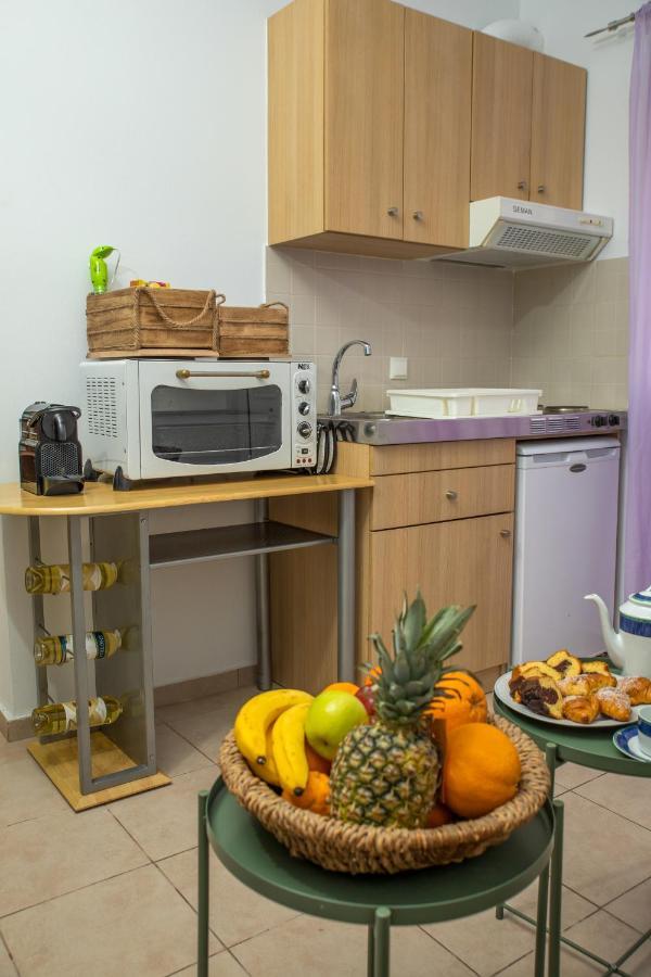 Warm Studio Apartment In Heraklion Экстерьер фото